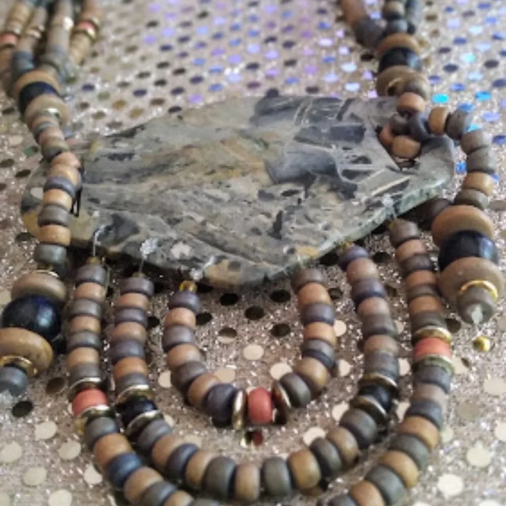 N/A wooden beads